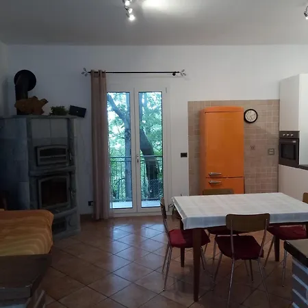 Lo Scoiattolo-matrimoniale Maison d'hôtes